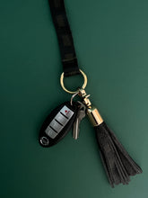 Load image into Gallery viewer, Leather Tote Loop Fob-Grid
