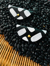 Load image into Gallery viewer, Leather Cord Tacos - Black Rice
